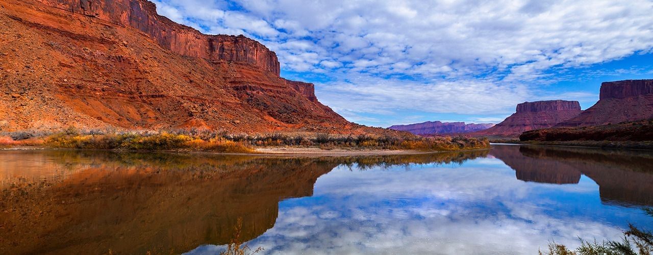 
        <div class='title'>
          red cliffs colorado
        </div>
       