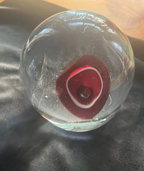 Paper weight w/red