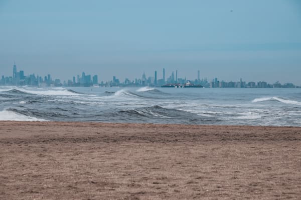 City Meets Sea