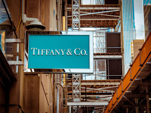 A Splash of Tiffany Blue on Fifth Avenue
