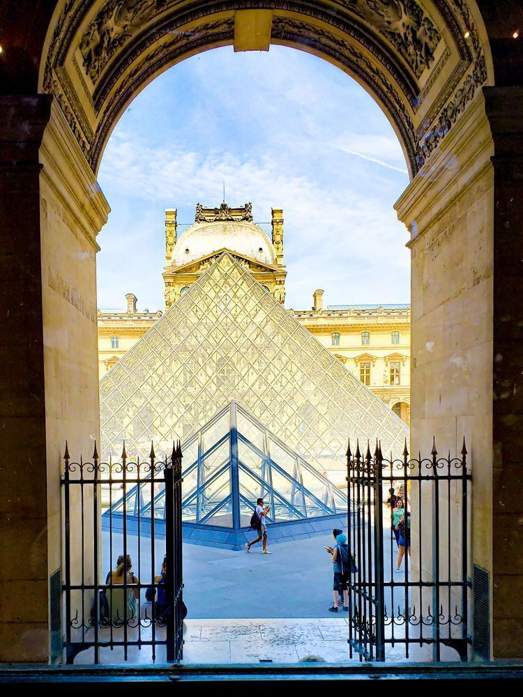 Enter Louvre Photography Art | Sam Gilliss | Visual Arts