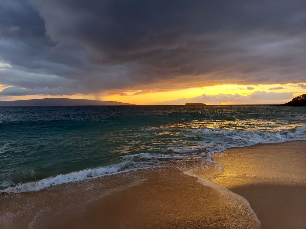Molokini Storms Photography Art | Sam Gilliss | Visual Arts