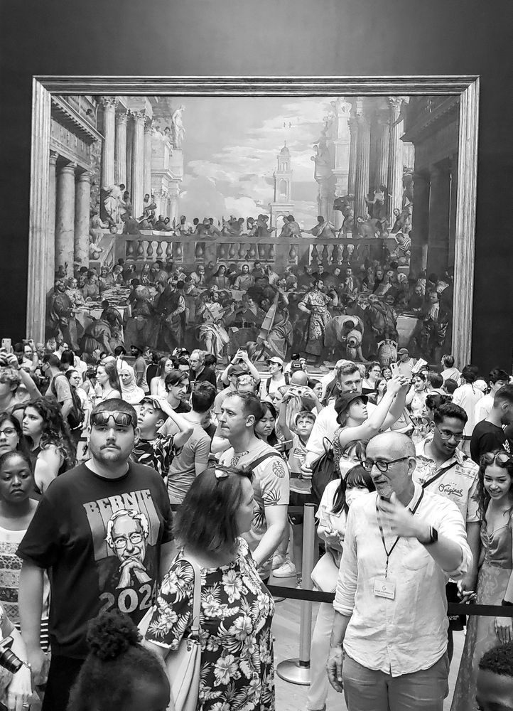 Waiting The Louvre Photography Art | Sam Gilliss | Visual Arts