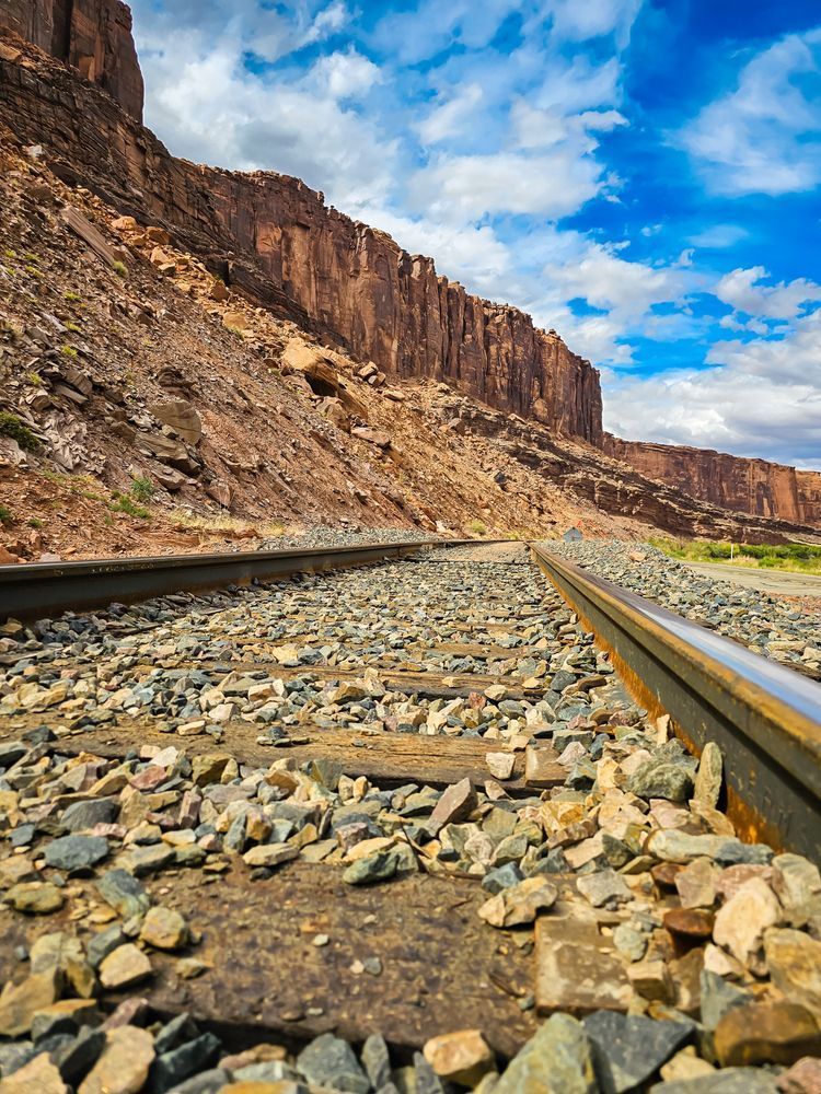 The Tracks Pot Ash Moab Photography Art | Sam Gilliss | Visual Arts