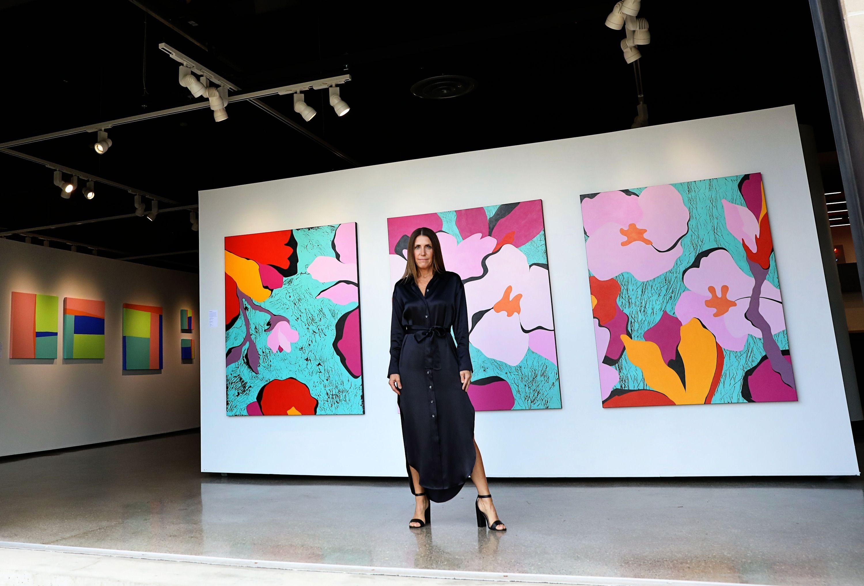 
        <div class='title'>
          2L4A8145ps
        </div>
       