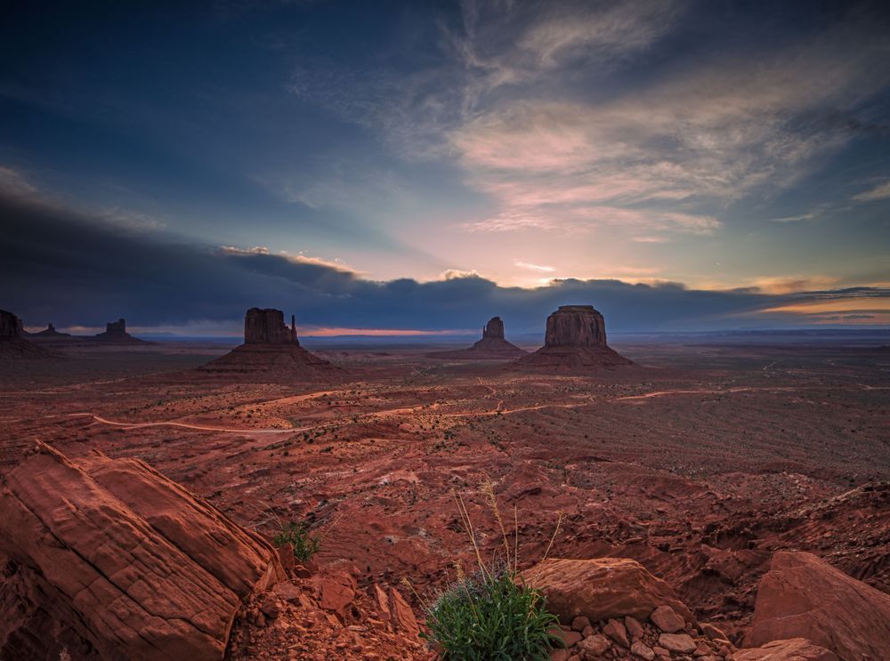Desert Sunrise Artwork: Stunning Views of Monument Valley
