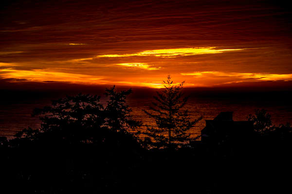 Enchanting Sunset Over Ocean - Captivating Wall Art