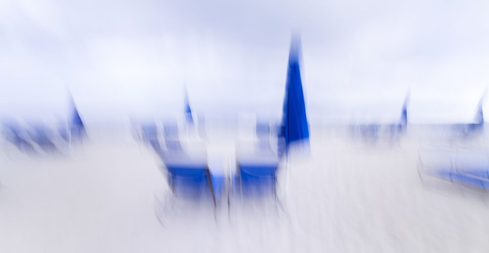Blue Beach 02 Art | Russell Satterthwaite inc.