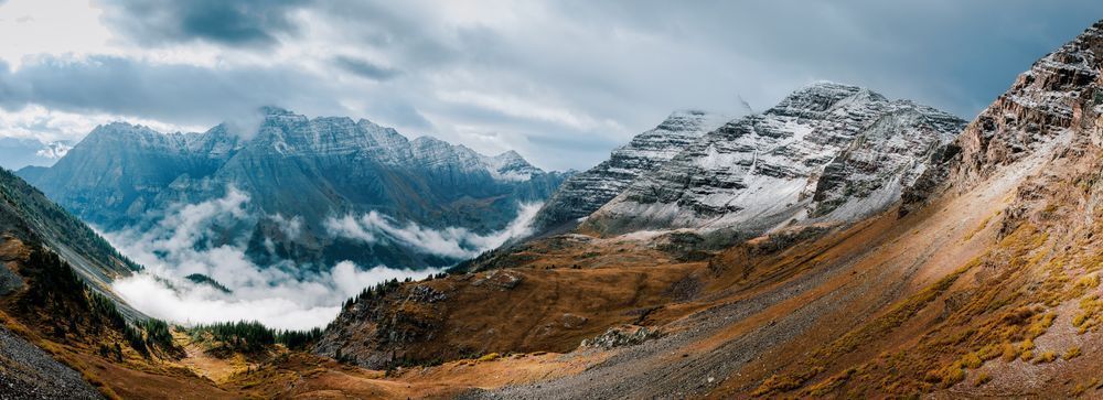 Autumn Awakening | Maroon Bells & Pyramid Peak with First Snow