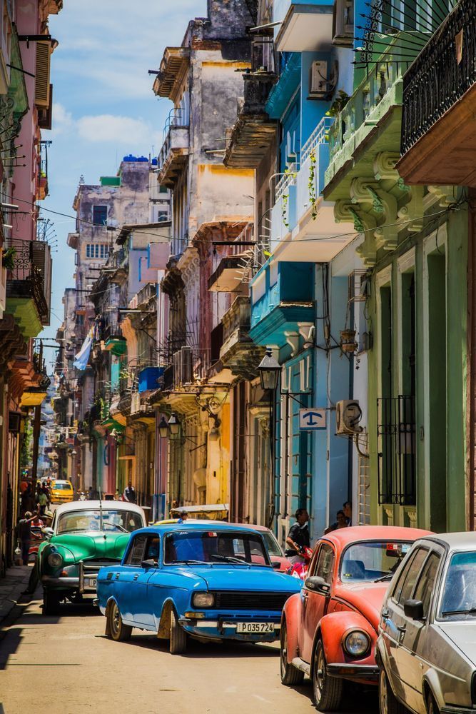 Cuban Traffic Jam Photography Art | Tamara Susa Photography
