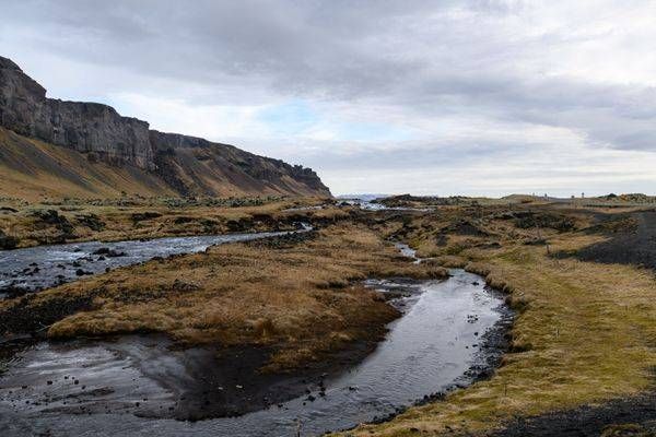 Krossa River’s Winding Path – South Iceland Fine Art Print