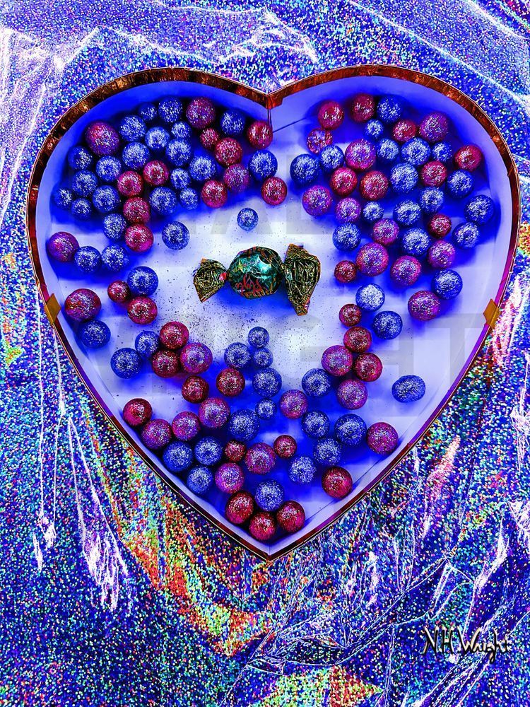 "Sparkle Treasures Candy heart"
