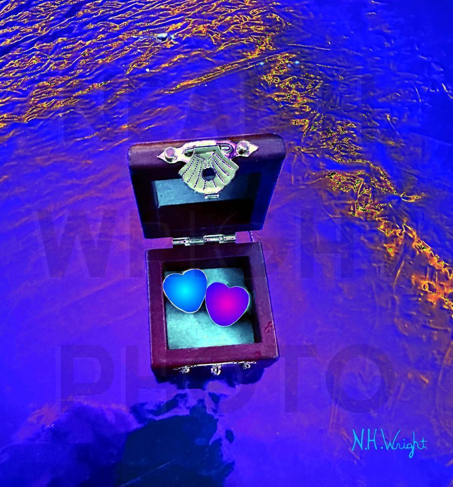 When Two Glow Hearts go Box Sailing