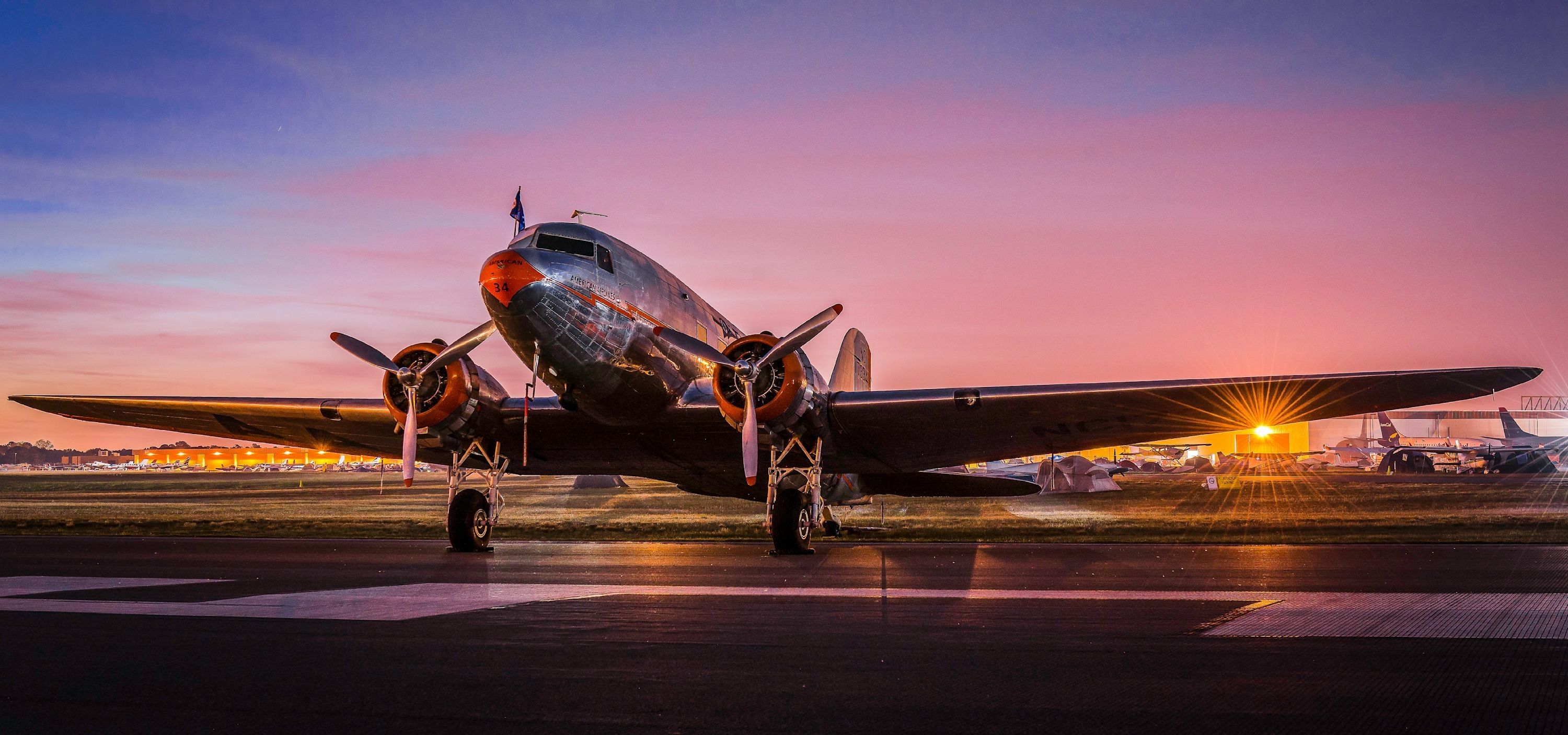 
        <div class='title'>
          Dc 3 Twilight
        </div>
       