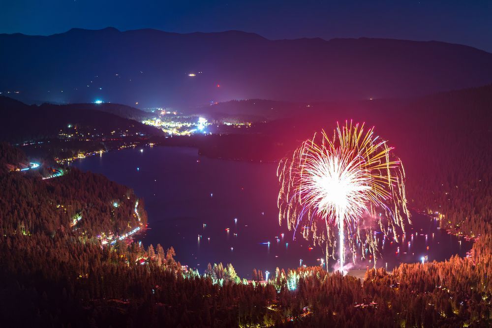 Fireworks at Donner Lake 9