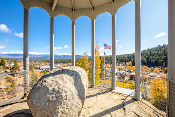 Rocking Stone in Autumn 2