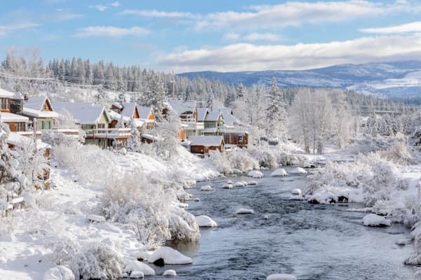 Snowy Truckee River 16
