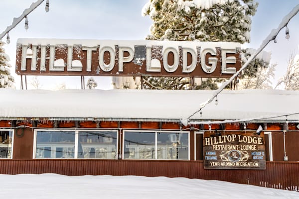 Snowy Hilltop Lodge 1