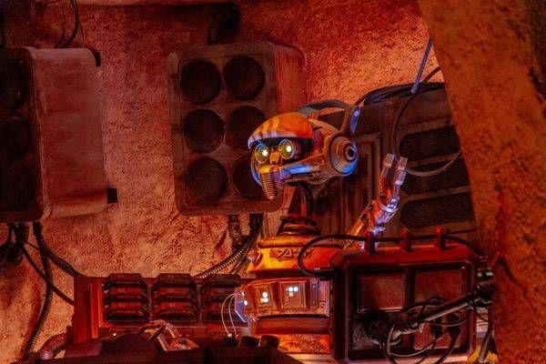 Robot Dj Art | Aaron Betts