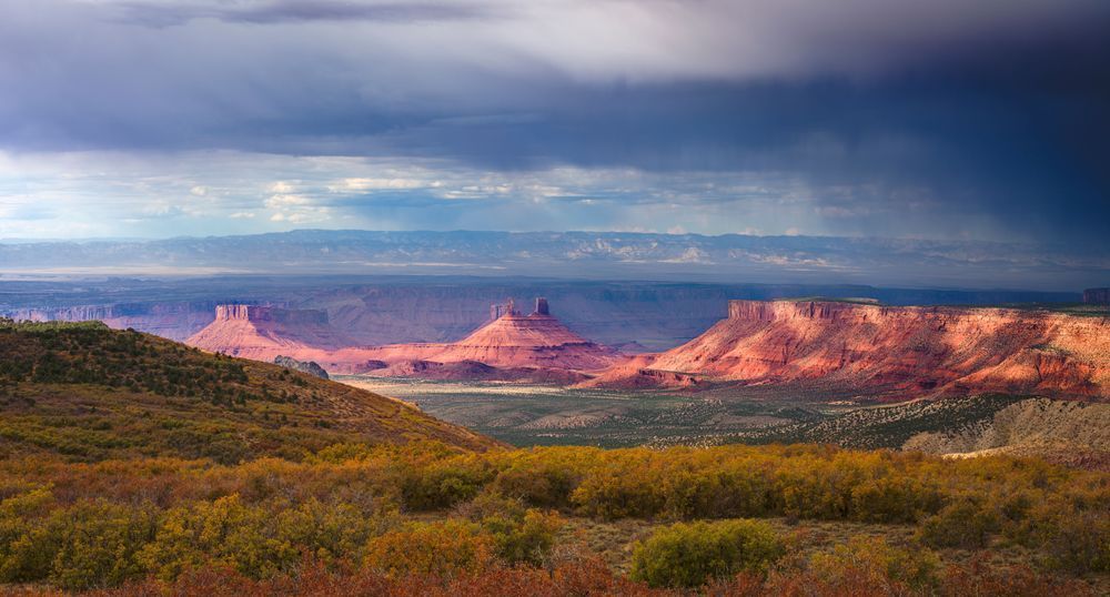 Castle Rock Vista - Stunning Landscape Photography