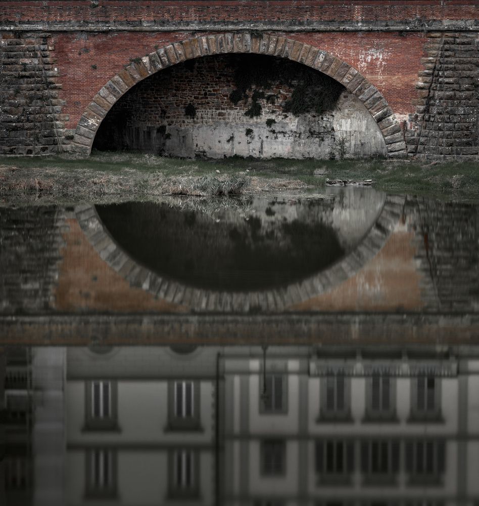 Arch Reflection - Serene Florence Landscape Photography