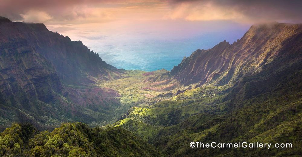 Pristine Kalalau Valley and the Pacific Ocean in the afternoon light