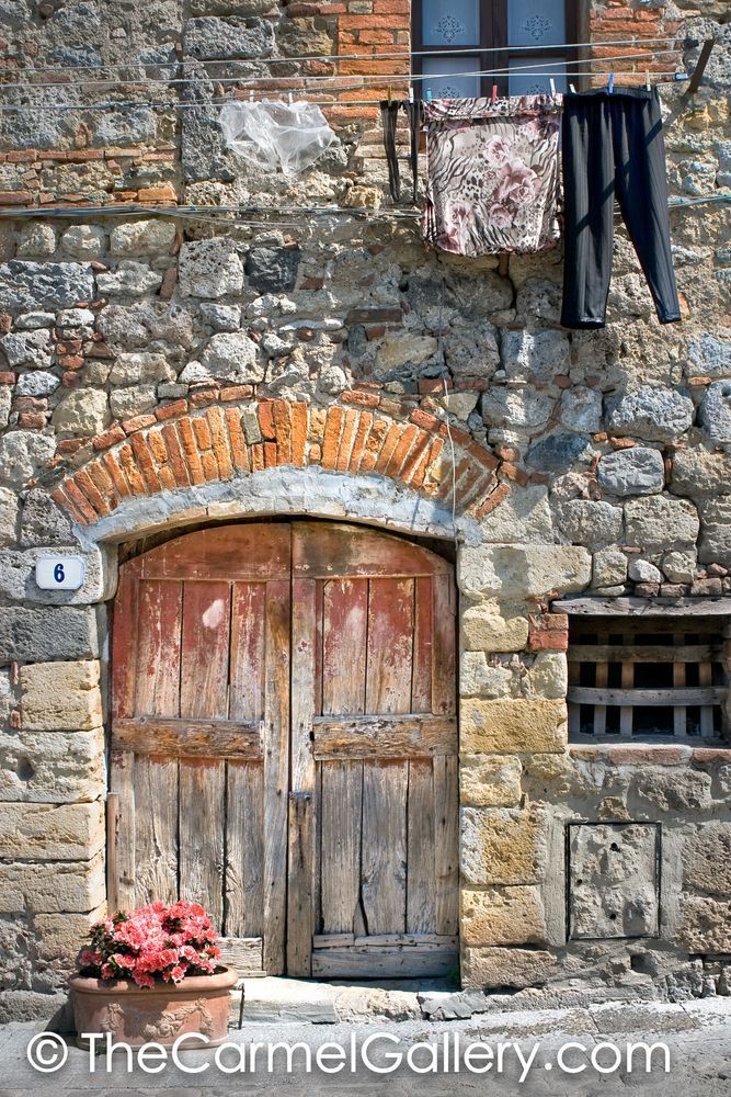 Door 6 Monteriggioni