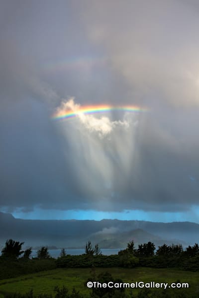 Morning rainbow over Hanalei Bay