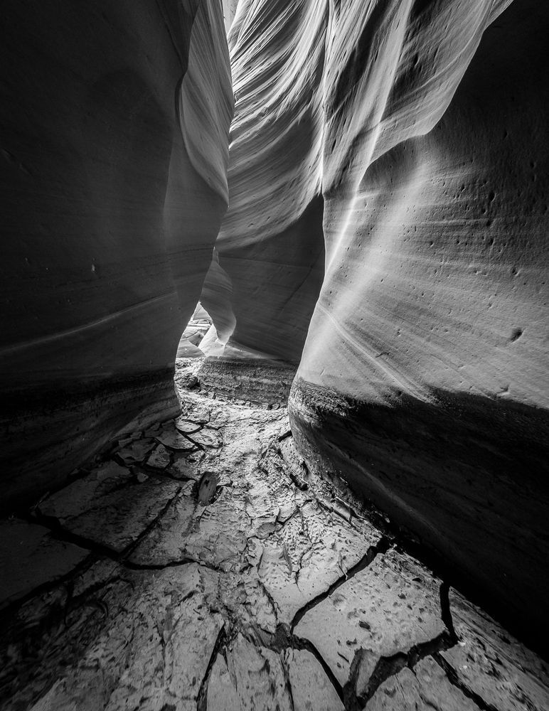 Antelope Canyon In B&W Photography Art | Kasdenphotography.art
