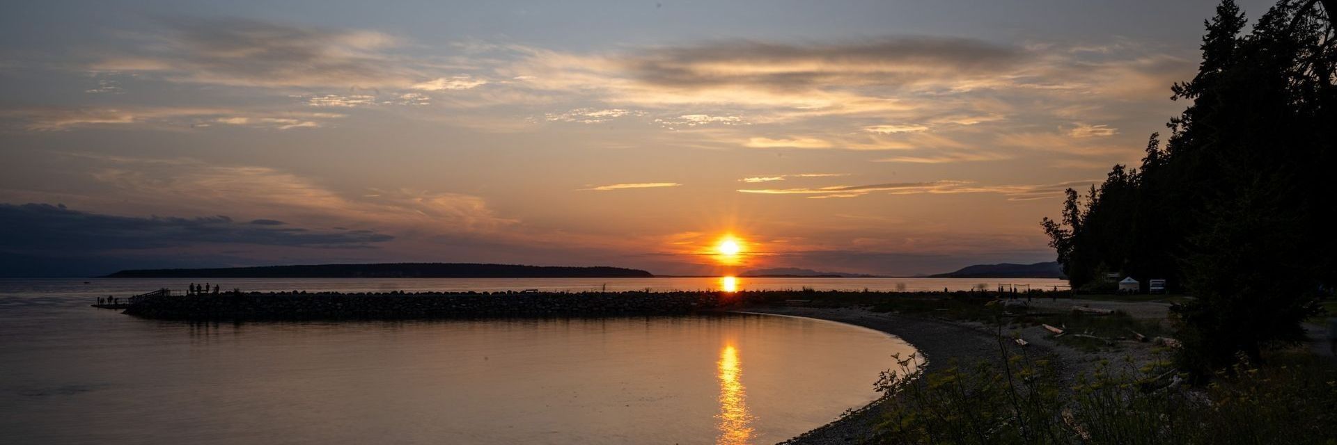 
        <div class='title'>
          Adam Trujillo Island Sunset
        </div>
       
        <div class='description'>
          
        </div>
      