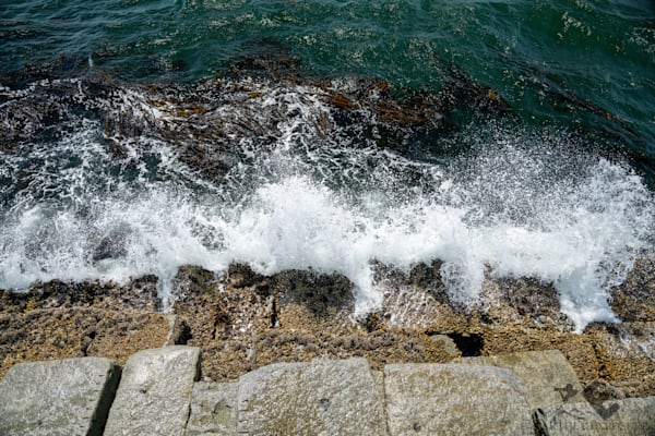 Splashing Wave Photography Art | Earthly Exposure
