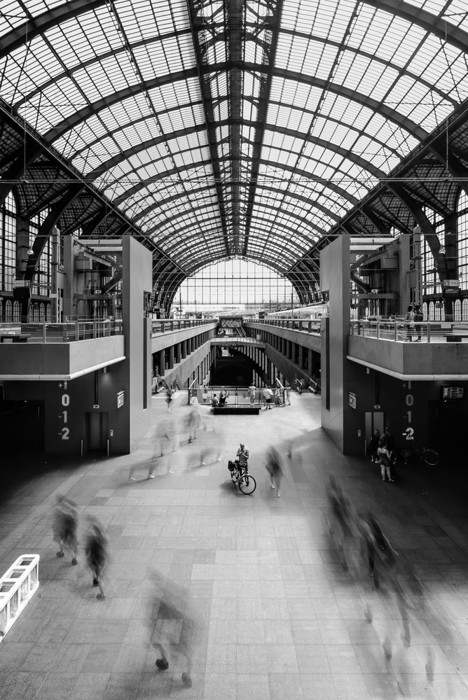 The Commuter S Pause Photography Art | Jon Hedin Photography