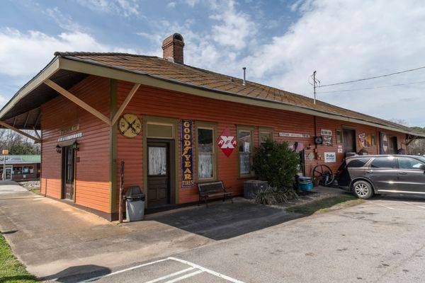 Statham Ga Depot Photography Art | John Grogan, Photography