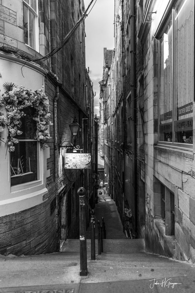 Fleshmarket Close