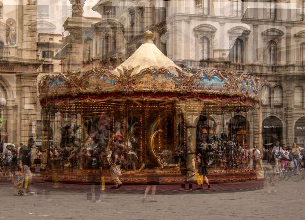 Whirl of Time: Florence Carousel in Motion – Artistic Italian Street Photography | 910Photography