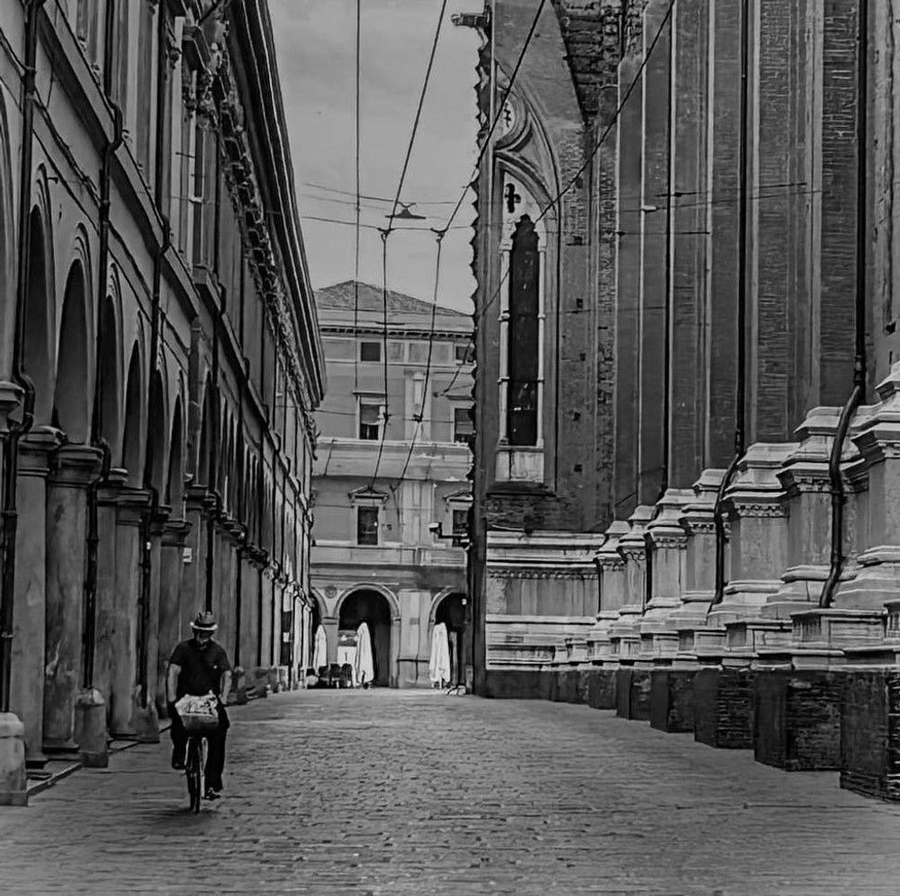 Early Morning Market Ride – Italian Street Photography for Restaurant Decor