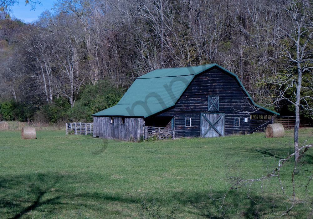 The Green Roof Barn Photography Art | Bama Price Photography