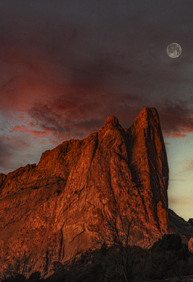 Moonset Gog Sunrise 01112025 Jhel4268 Photography Art | James H Egbert's Silver Branch Studios