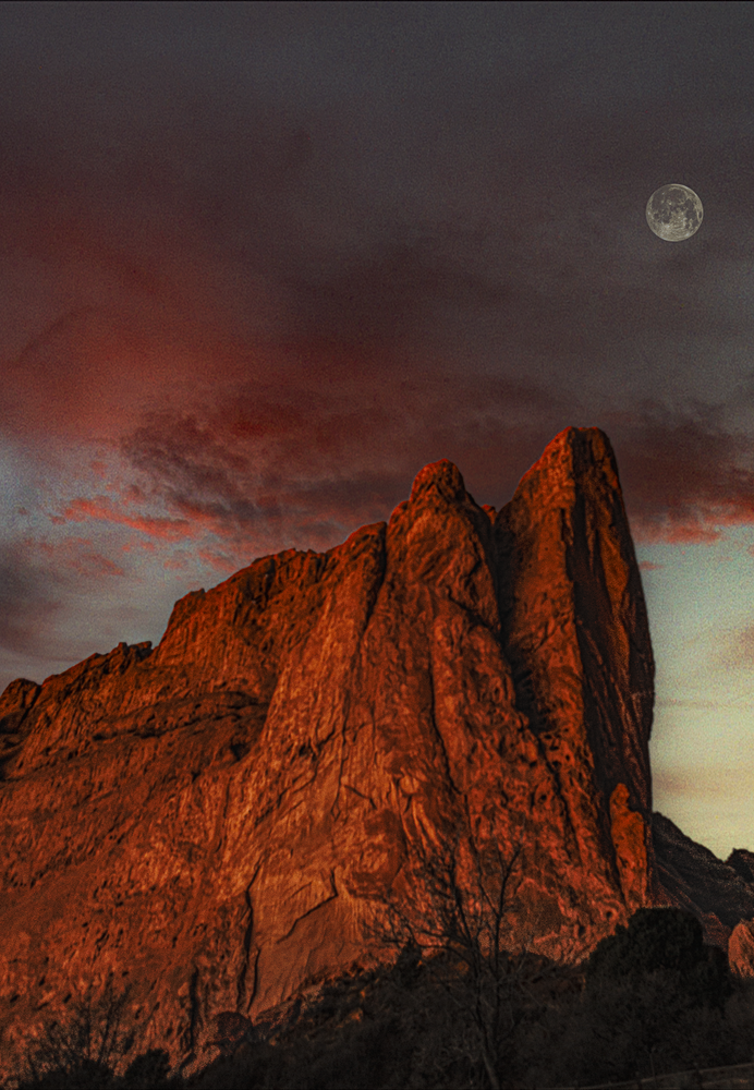 Moonset Gog Sunrise 01112025 Jhel4268 Photography Art | James H Egbert's Silver Branch Studios