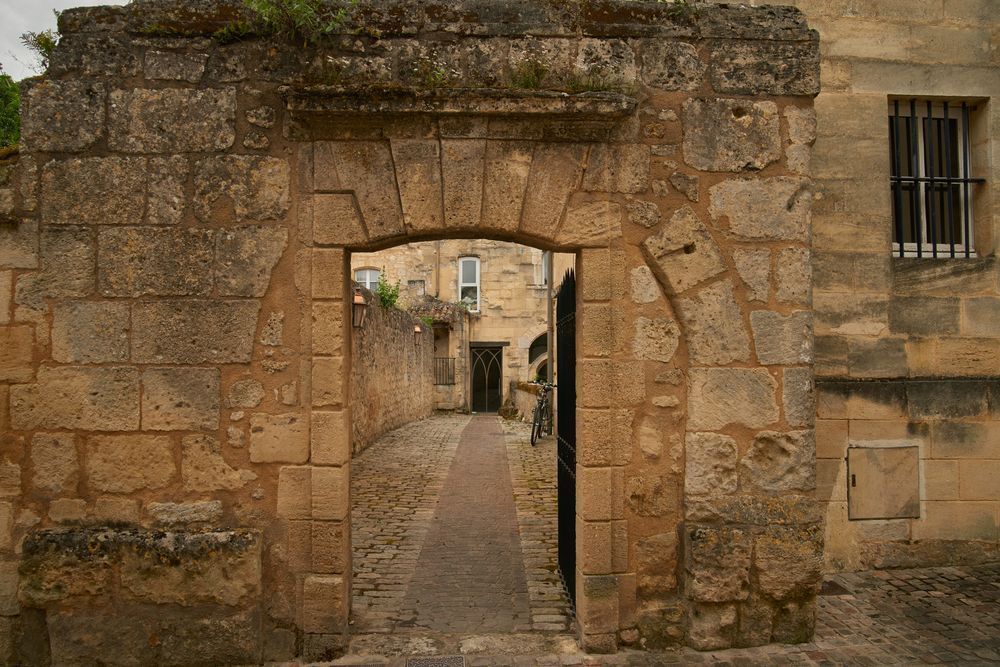 Private entrance in Saint Emilion