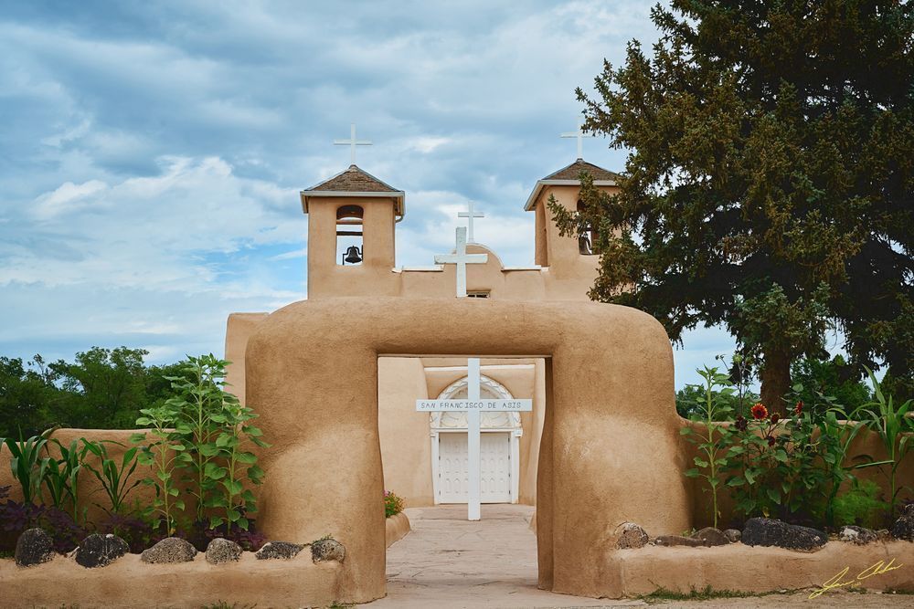 Entrance Archway to San Francisco de Asis Church