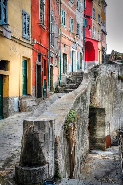 Manarola Walkway Art | Tony Pagliaro Gallery