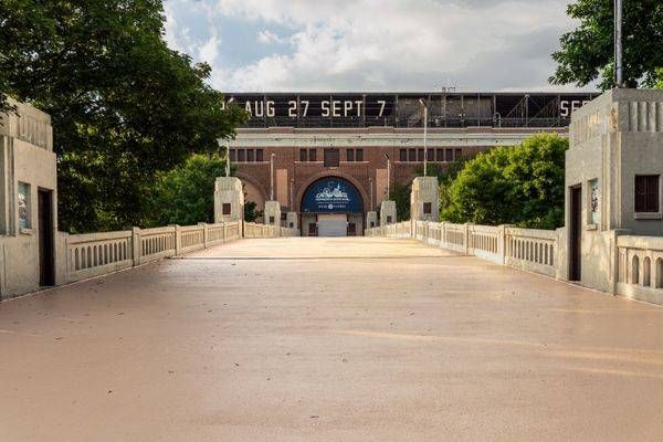 Grandstand Approach Photography Art | William Drew Photography