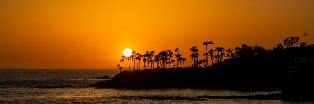 California Dreamscape: A Laguna Beach Sunset - Coastal Photography Print