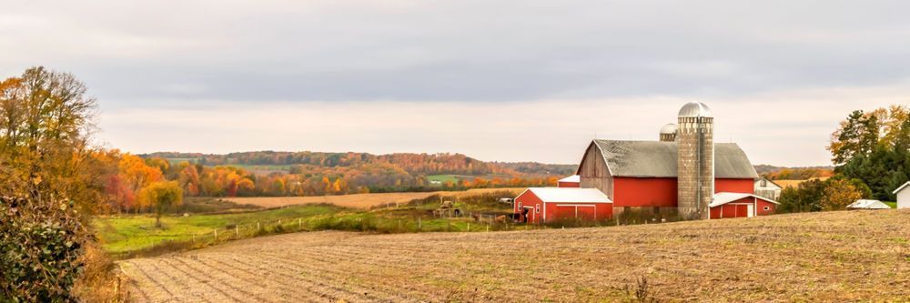 Autumn Barn - Wisconsin Wall Art | William Drew