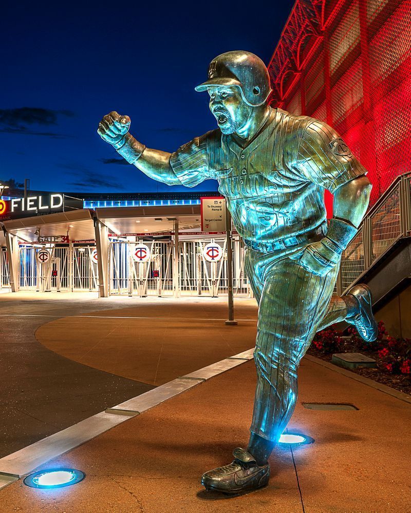 Kirby Puckett Statue at Target Field - Baseball Art