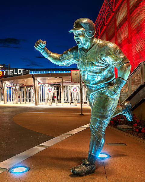Kirby Puckett Statue at Target Field - Baseball Art