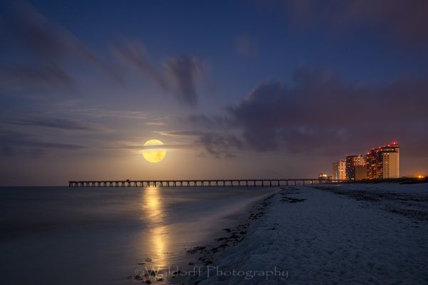 Navarre Beach Strawberry Moon (22 Aj) Photography Art | Waldorff Photography