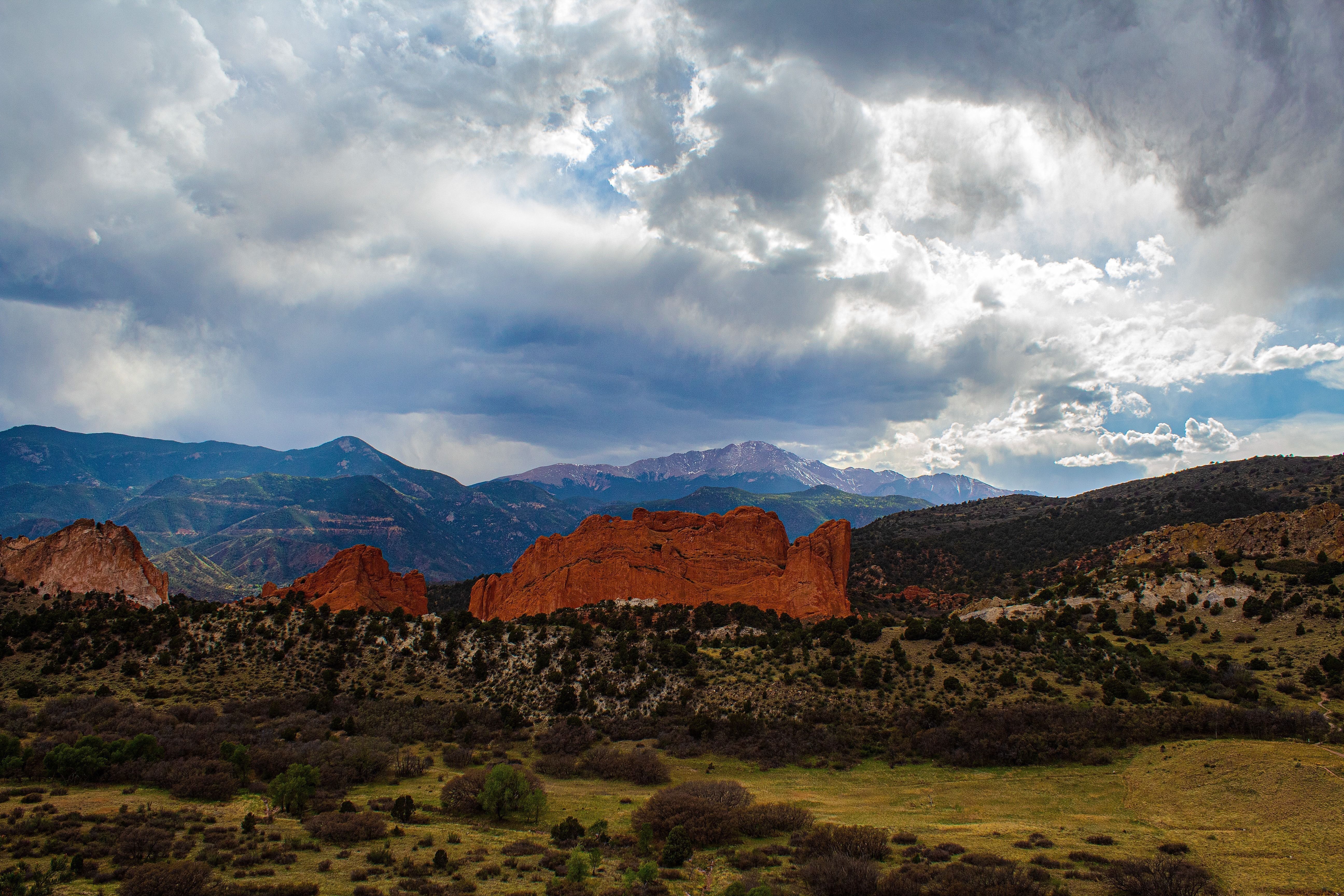 
        <div class='title'>
          Garden of the Gods Overlook
        </div>
       