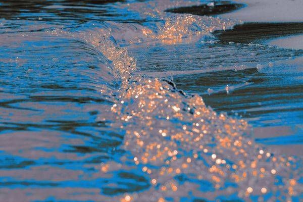 Liquid Light